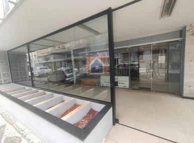 Sala à Venda Em Região Central
