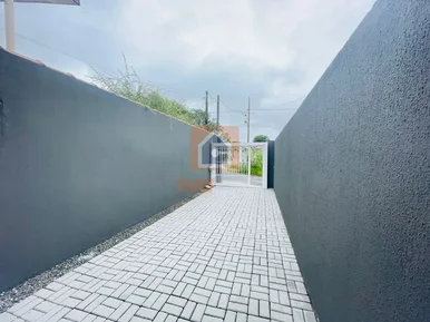 Sobrado à Venda No Bairro Neves 