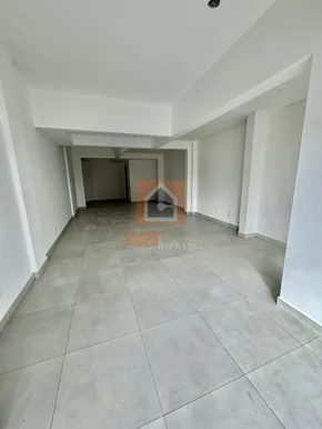 Sala Térrea Comercial à Venda Em Uvaranas