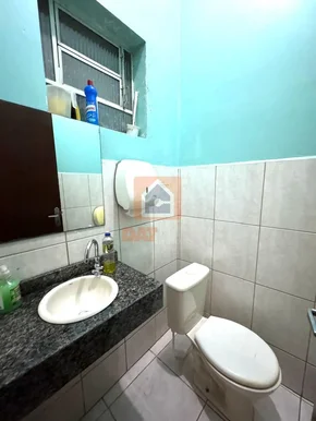 Imóvel Comercial à Venda Na Região Central 