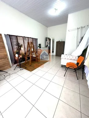 Imóvel Comercial à Venda Na Região Central 