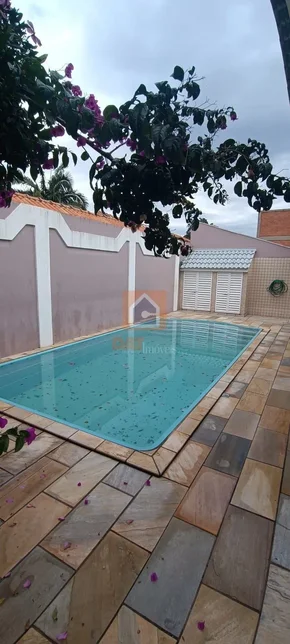 Casa Residencial à Venda Em órfãs