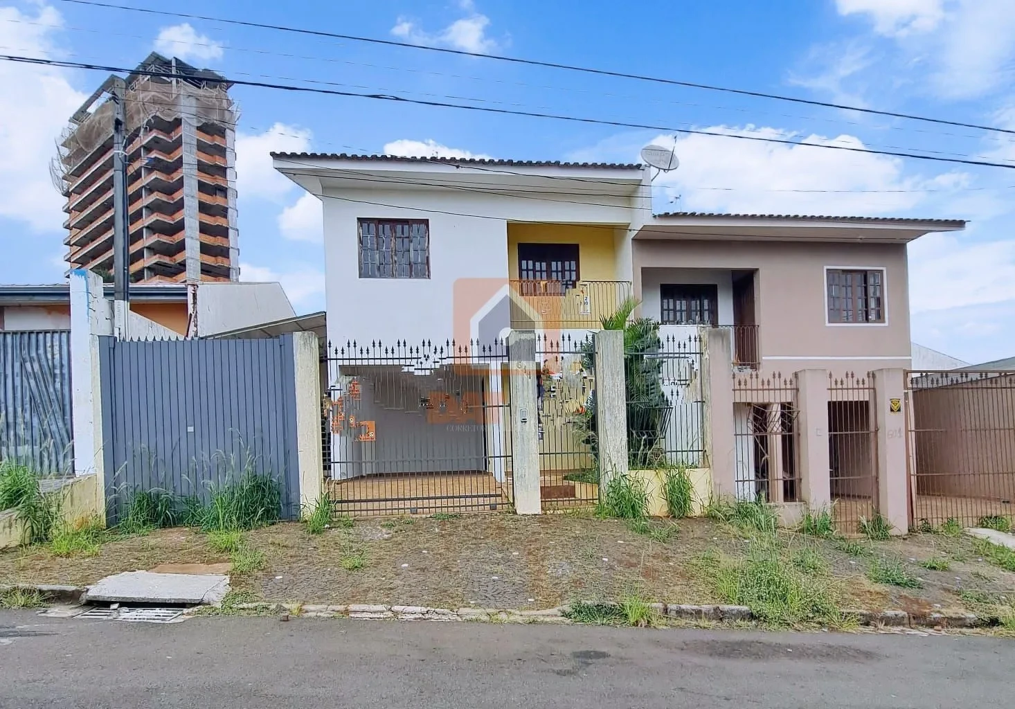 Sobrado à Venda Bairro Oficinas
