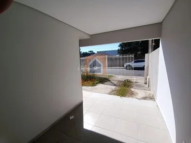 Sobrado à Venda Bairro Uvaranas 