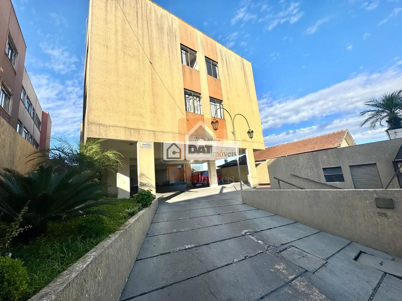 Apartamento Mobiliado Para Locação No Centro