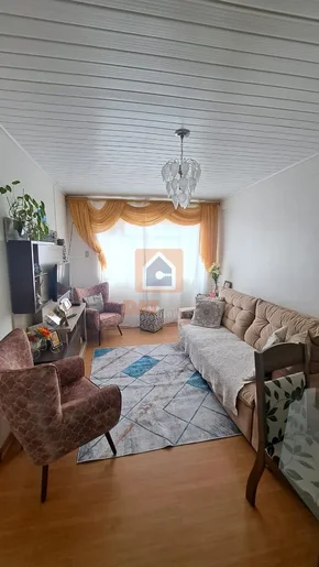 Casa Para Locação Em Uvaranas 