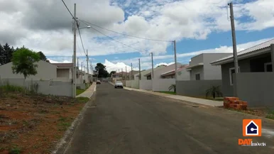 Casa à Venda No Condomínio Rossi