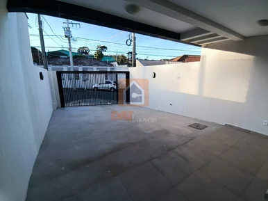Triplex à Venda Em Uvaranas 