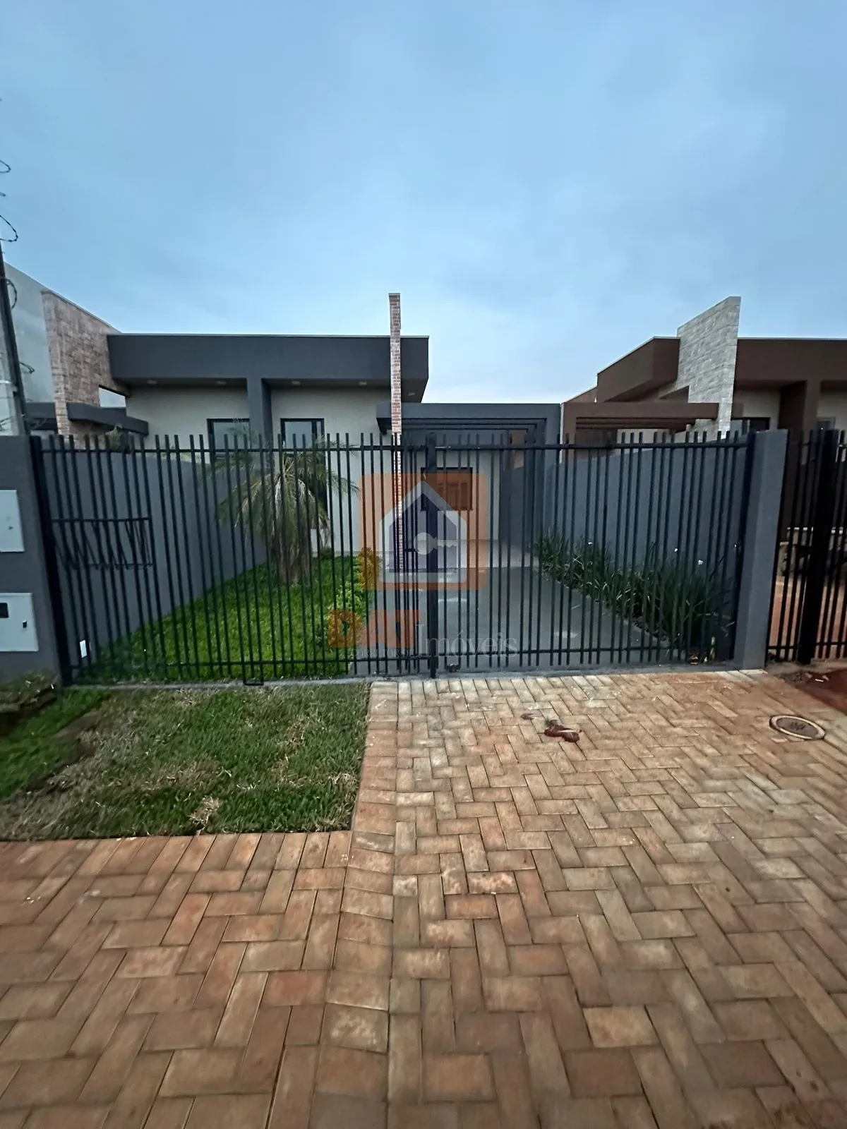 Casa à Venda No Bairro Cará-cará 