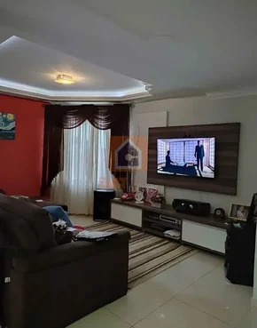 Sobrado De Esquina à Venda Em Nova Rússia
