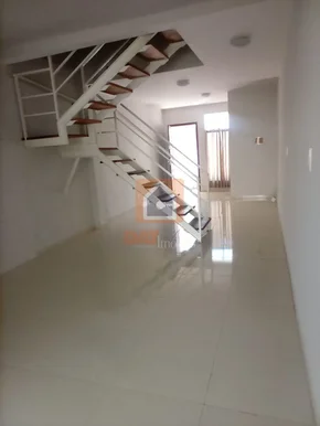 Sobrado Para Locação Em órfãs