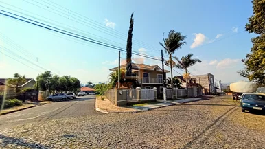 Sobrado De Esquina à Venda Em Oficinas