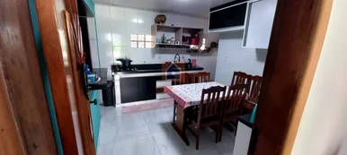Casa à Venda No Bairro Uvaranas 