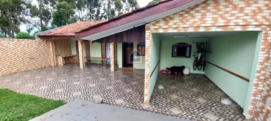 Casa à Venda No Bairro Uvaranas 