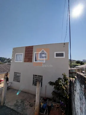Sobrado à Venda No Contorno