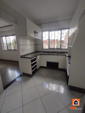 Casa Para Locação Na  Nova Rússia