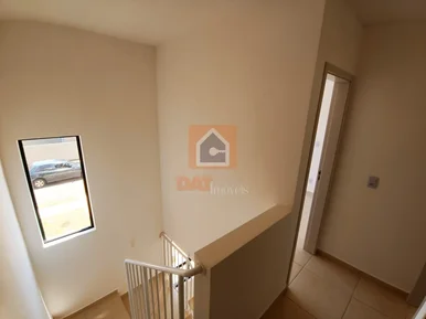 Sobrado à Venda No Residencial Porto Carvalho