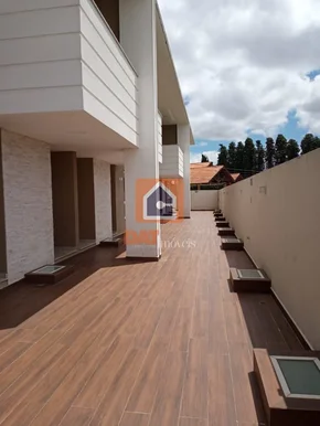 Triplex à Venda No Bairro Estrela