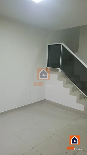 Sobrado à Venda Em òrfãs