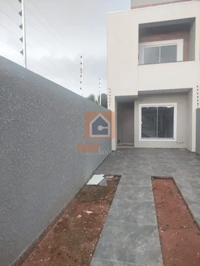 Sobrado à Venda Em Uvaranas
