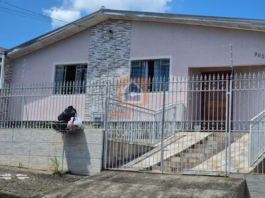 Casa à Venda No Bairro Contorno