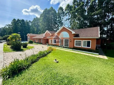 Sobrado à Venda No Condomínio Garden Park