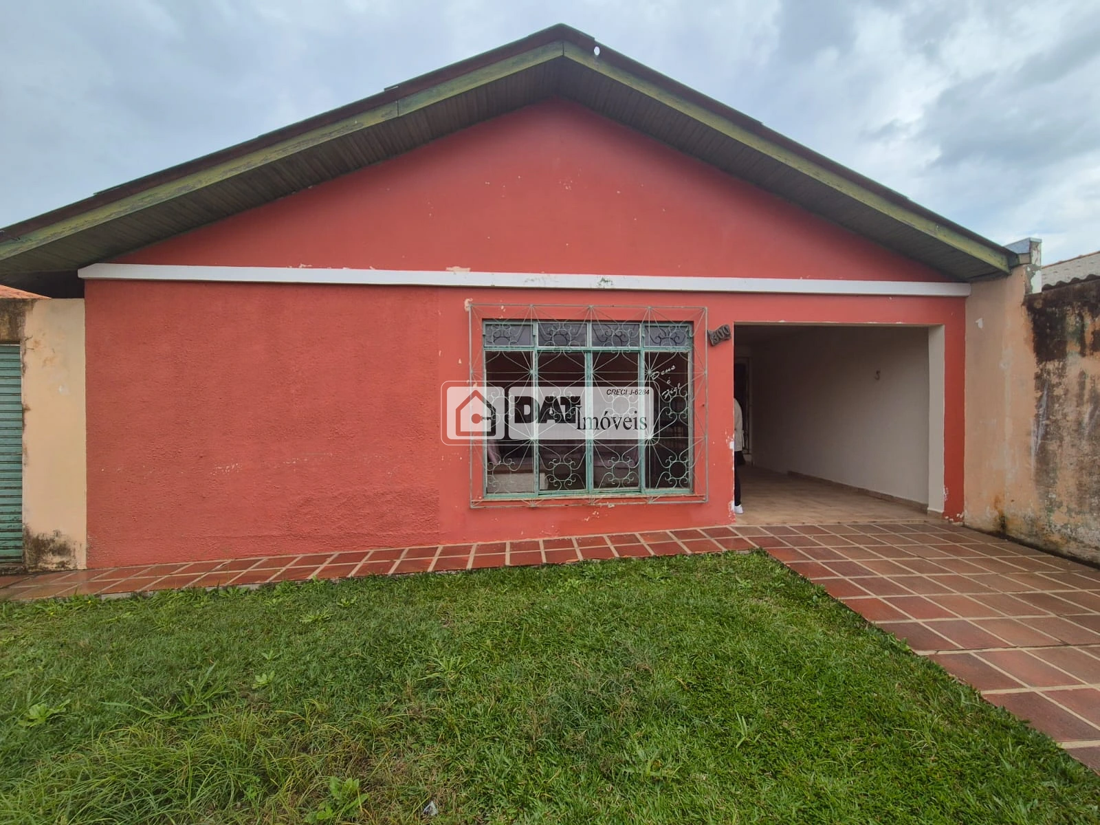 Casa á Venda No Nucleo Santa Terezinha