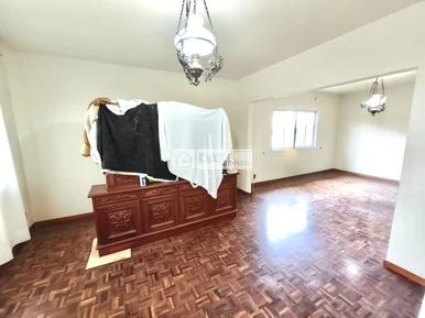 Casa Para Locação Em Uvaranas