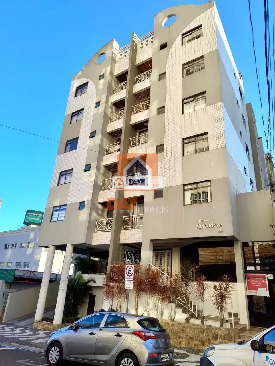 Apartamento Semimobiliado à Venda Região Central