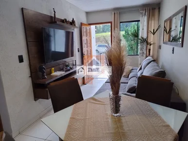 Casa à Venda No Bairro Santa Terezinha