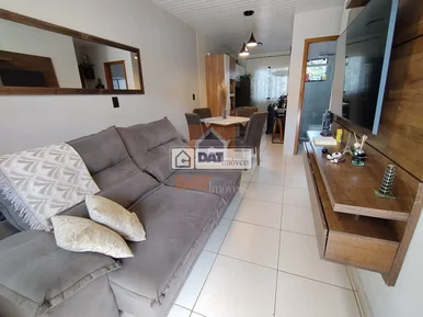 Casa à Venda No Bairro Santa Terezinha