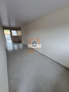 Casa à Venda No Contorno