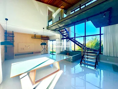 Sobrado à Venda No Condomínio Fontana Di Trevi