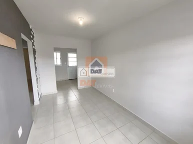 <strong>Casa para locação no bairro Neves</strong>