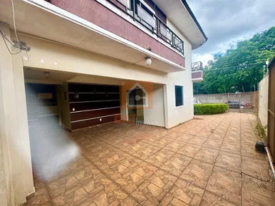 Sobrado De Esquina Para Locação Em Oficinas 