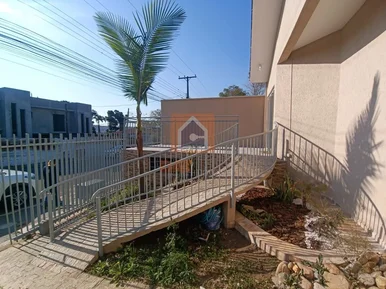 Casa Semimobiliada Para Locação Em órfãs 