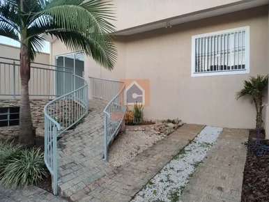 Casa Semimobiliada Para Locação Em órfãs 