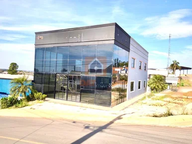 Barracão De Esquina à Venda No Bairro Piriquitos