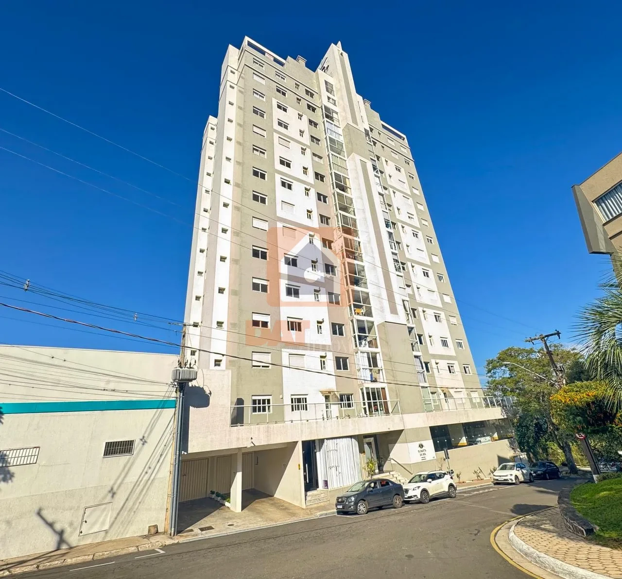 Dupléx Mobiliado Para Locação Na Região Central