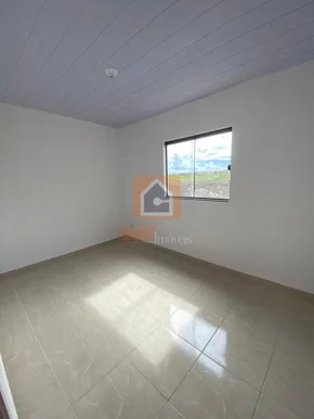Casa à Venda No Bairro Cará-cará 