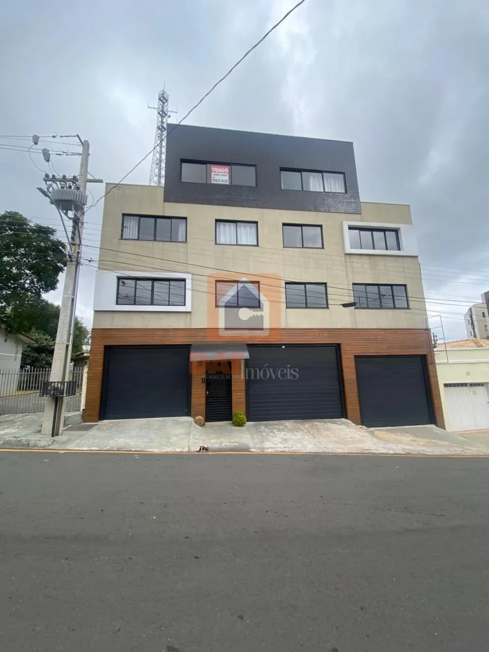 Sobrado à Venda No São José