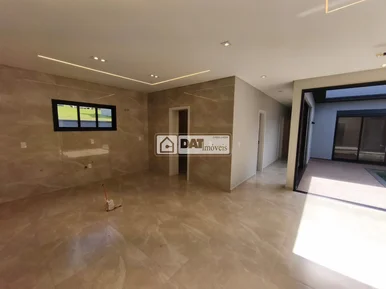 Casa à Venda Em órfãs