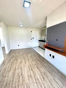 <strong>Apartamento à venda em Colônia Dona Luiza</strong>