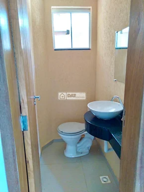 Sobrado No Bairro De Oficinas