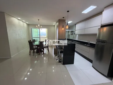 Apartamento Mobiliado Para Locação No Centro
