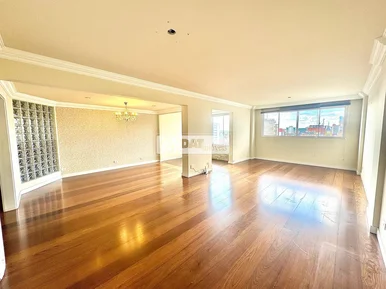 <strong>Apartamento à venda no Centro</strong>