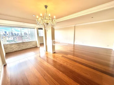 Apartamento à Venda No Centro