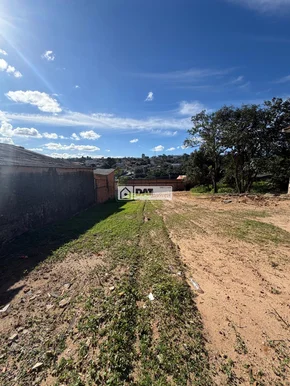 <strong>Terreno no bairro Ronda</strong>
