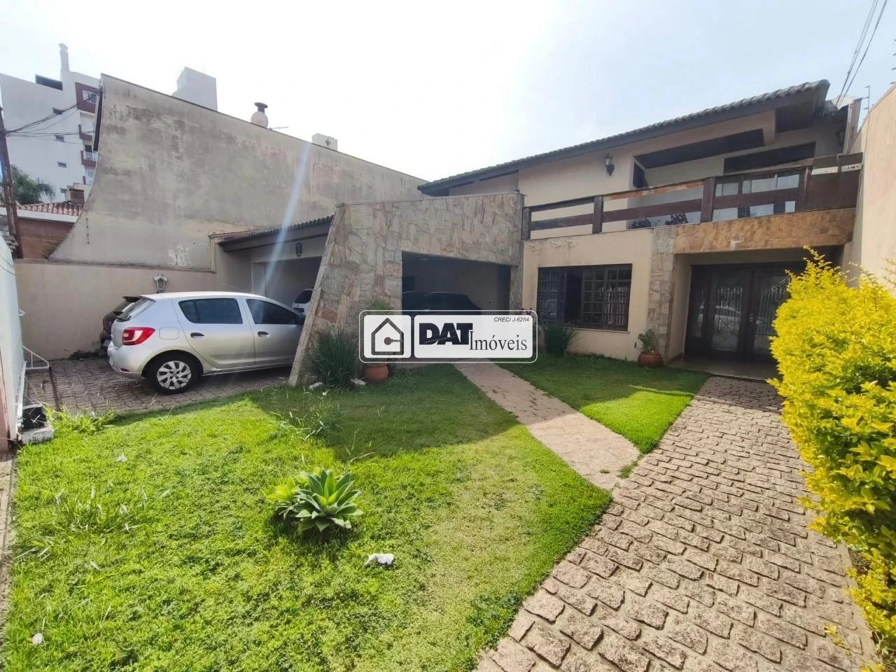 Sobrado Comercial à Venda No Centro
