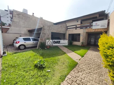 Sobrado Comercial à Venda No Centro